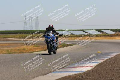 media/Aug-11-2023-CRA (Fri) [[7d2b09f7fc]]/C Group/Session 3 (Wheelie Bump)/